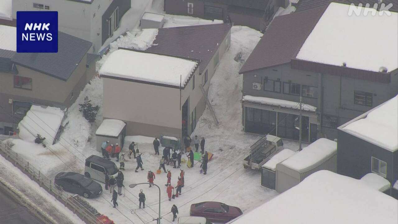 札幌市屋根の雪が落ちて1人が亡くなった